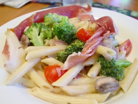 Vegetable Pasta with Prosciutto