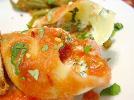 Spinach-Ricotta Stuffed Shells