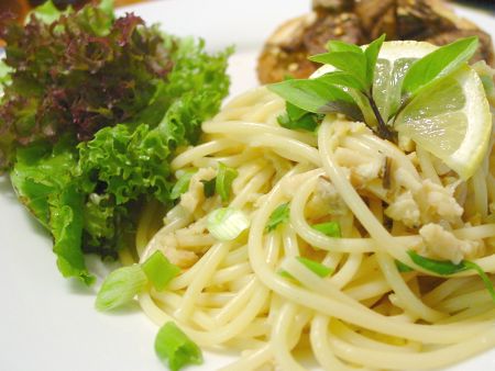 Pasta with Clams&#8212;a Twist