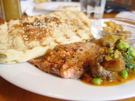 Naan Salmon
