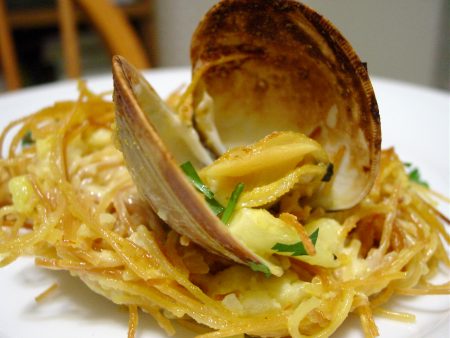 Fideos with Cauliflower and Clams